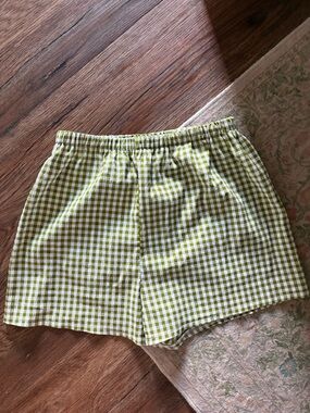 SHEIN Olive Green Gingham Elastic-Waist Women’s Shorts